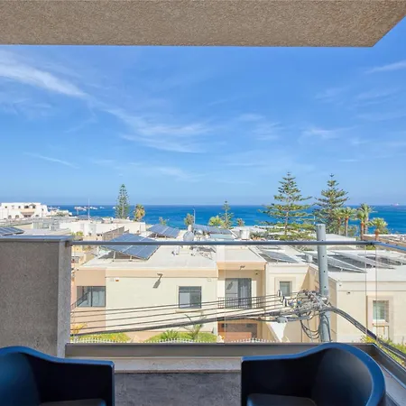 Seaview 3br With Wifi, Terrace, Ac & Sofabed By 360 Estates Apartmán *