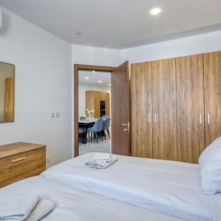 Seaview 3br With Wifi, Terrace, Ac & Sofabed By 360 Estates Apartmán Il-Mahsel