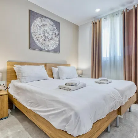 Seaview 3br With Wifi, Terrace, Ac & Sofabed By 360 Estates *