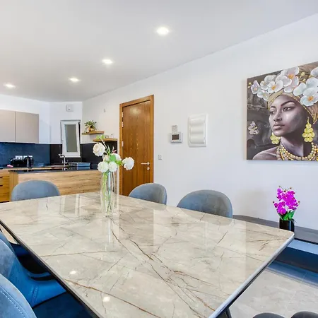 Seaview 3br With Wifi, Terrace, Ac & Sofabed By 360 Estates Apartamento *