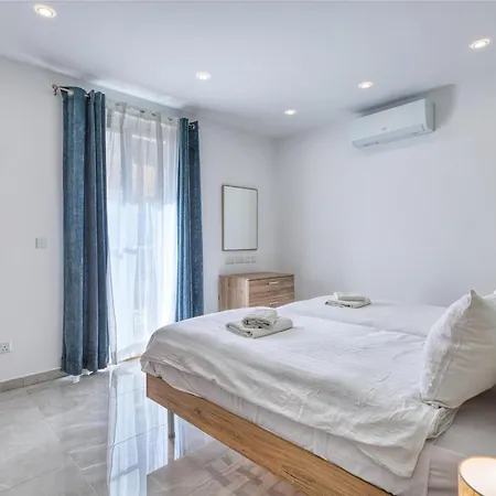 Seaview 3br With Wifi, Terrace, Ac & Sofabed By 360 Estates