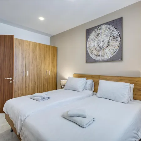 Seaview 3br With Wifi, Terrace, Ac & Sofabed By 360 Estates Apartment *