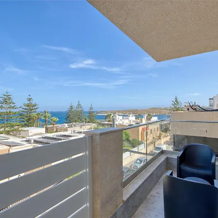 Apartamento Seaview 3br With Wifi, Terrace, Ac & Sofabed By 360 Estates Il-Mahsel
