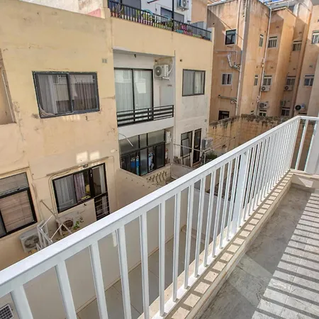 Seaview 3br With Wifi, Terrace, Ac & Sofabed By 360 Estates アパート