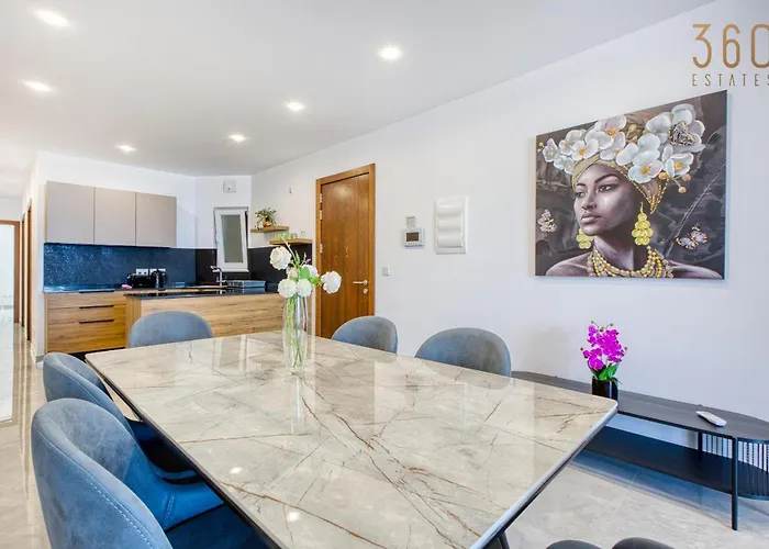 Seaview 3br With Wifi, Terrace, Ac & Sofabed By 360 Estates Apartment *