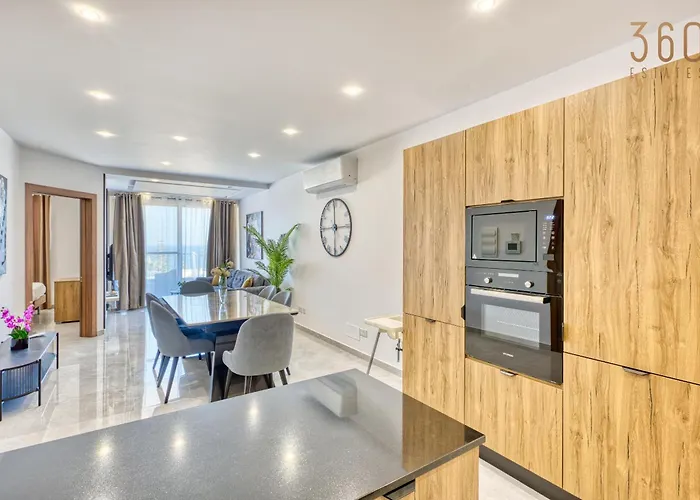 Apartment Seaview 3br With Wifi, Terrace, Ac & Sofabed By 360 Estates